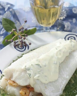 MERLUZA RELLENA CON GUARNICIÓN DE GELATINA