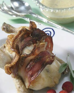 POLLITOS CON SALSA DE MADROÑOS