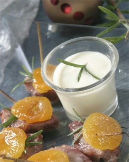 PINCHITOS DE IBÉRICO CON OREJONES