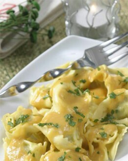RAVIOLI CON SALSA DE BATATA