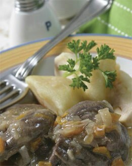CARNE CON MANZANAS AL VAPOR