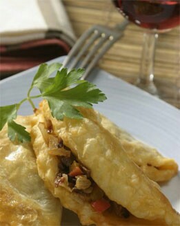 EMPANADILLAS HOJALDRADAS DE CALAMARES