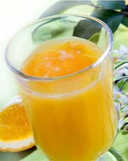 ZUMO DE NARANJA, ZANAHORIA Y AGUA DE AZAHAR