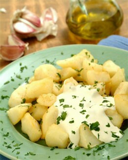 PATATAS AL ALIOLI