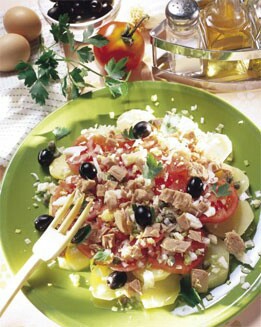 ENSALADA FRESCA DE TOMATE Y ATÚN