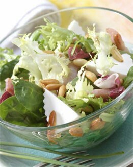 ENSALADA DE VERDE CON PIÑONES