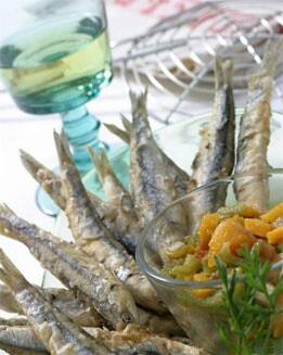 BOQUERONES FRITOS CON ALBORONÍA