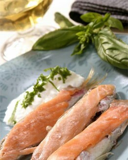PAPILLOTE DE SALMONETES CON SALSA DE ENELDO
