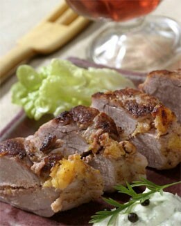 ROULADA DE CERDO CON ALBARICOQUES