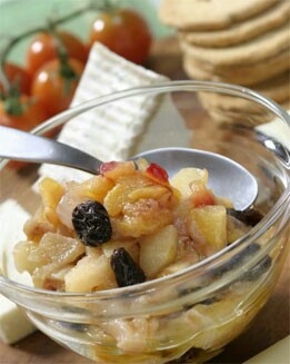 QUESOS DE LA TIERRA CON CHUTNEY DE CIRUELA