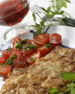 ESCALOPINES CON TOMATE A LA ALBAHACA