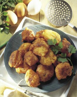 BUÑUELOS DE BACALAO