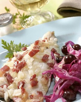 DORADA CON ENSALADA DE LOMBARDA ( RÁPIDA )
