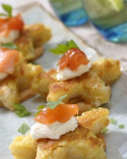 ESTRELLAS DE TORTILLA CON SALMÓN AHUMADO