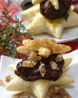 ESTRELLAS HOJALDRADAS CON CREMA DE CASTAÑAS