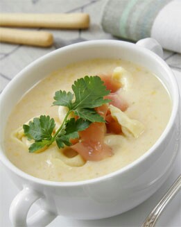 SOPA DE ALUBIAS CON RAVIOLI DE SETAS