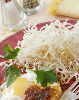 NIDOS DE FIDEOS CON SOBRASADA