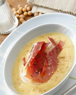 CREMA TEMPLADA DE GARBANZOS CON JAMÓN