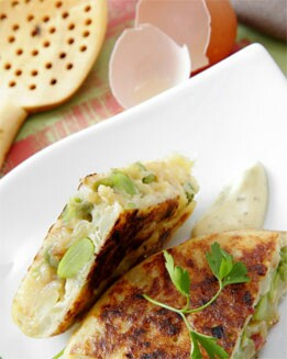 TORTILLA DE HABAS CON JAMÓN