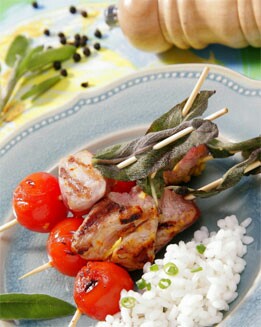 BROCHETAS DE SOLOMILLO AL AZAFRÁN