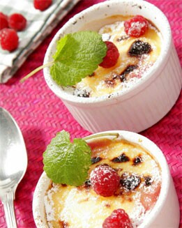 CREMA GRATINADA CON FRUTAS