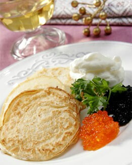 BLINIS CON HUEVAS DE SALMÓN
