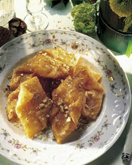 PESTIÑOS CON MIEL Y NUECES