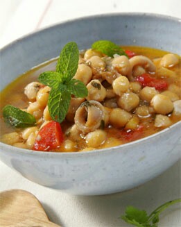 GARBANZOS CON CHIPIRONES