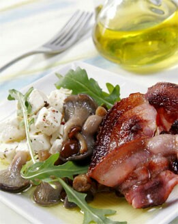 SALTEADO DE SETAS  CON QUESO FETA