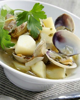 SOPA DE ALMEJAS CON PATATAS