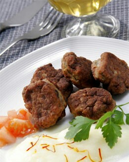 ALBÓNDIGAS DE SARDINAS CON SALSA DE QUESO