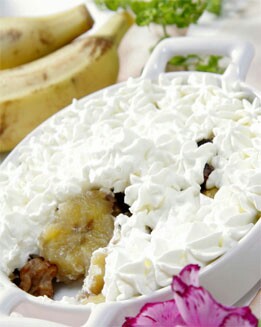 CAZUELA DE PLÁTANOS Y NATA