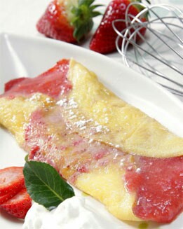 TORTILLA DE FRESAS CON NATA