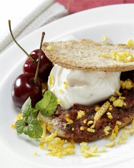 MILHOJAS DE FRUTA, QUESO Y PAN