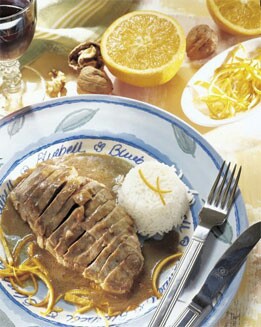 PATO CON SALSA DE NARANJA Y NUECES