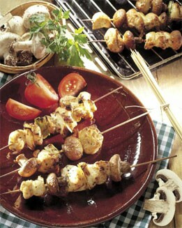 BROCHETAS DE POLLO PICANTES