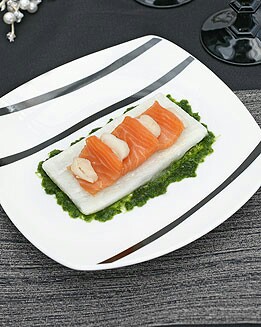 ZAMBURIÑAS Y SALMÓN CON ESPINACAS