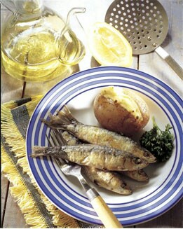 SARDINAS ALIÑADAS CON PATATAS A LA CREMA