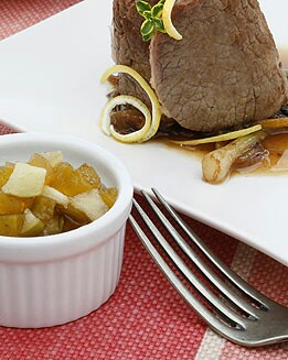 ESCALOPINES AL LIMÓN CON CHUTNEY DE MANGO
