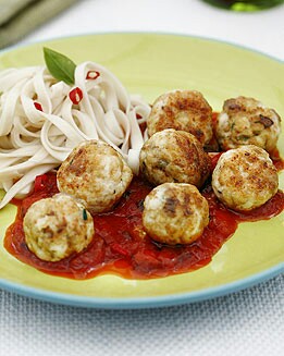 ALBÓNDIGAS DE POLLO