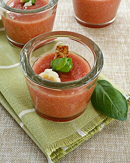 GAZPACHO CON CRUJIENTE DE BACALAO