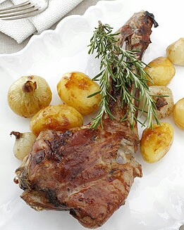PIERNA DE CORDERO AL HORNO CON MIEL