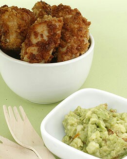 POLLO REBOZADO CON CORN FLAKES Y GUACAMOLE
