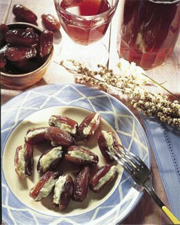 DÁTILES CON QUESO AZUL
