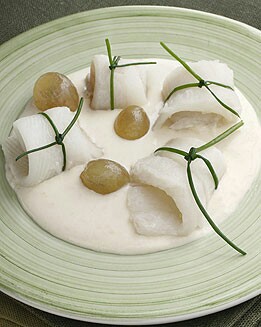 LENGUADO CON UVAS BLANCAS