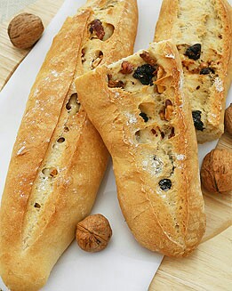 PAN DE NUECES Y PASAS