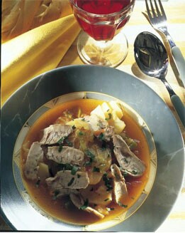 SOPA AROMÁTICA DE TOMATE CON ATÚN