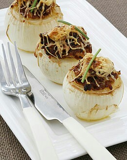 CEBOLLAS RELLENAS DE CARNE