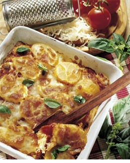 PATATAS CON QUESO Y JAMÓN SERRANO