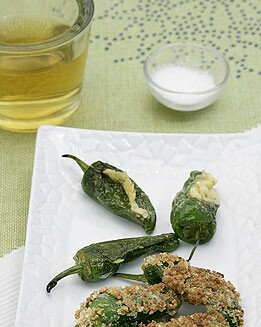 PIMIENTOS DE PADRÓN CON QUESO